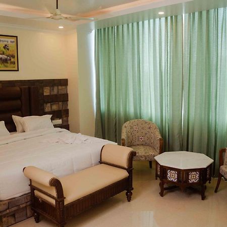 Hotel Grand Lotus Dimāpur Zewnętrze zdjęcie