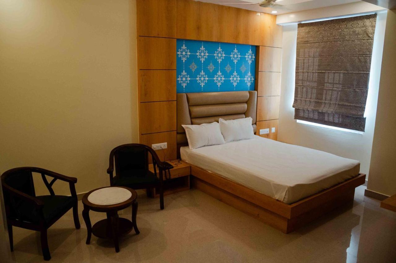 Hotel Grand Lotus Dimāpur Zewnętrze zdjęcie