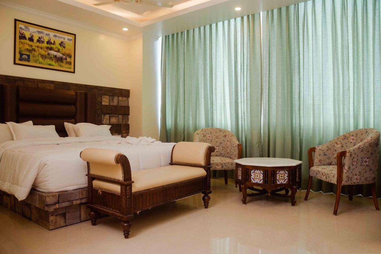 Hotel Grand Lotus Dimāpur Zewnętrze zdjęcie